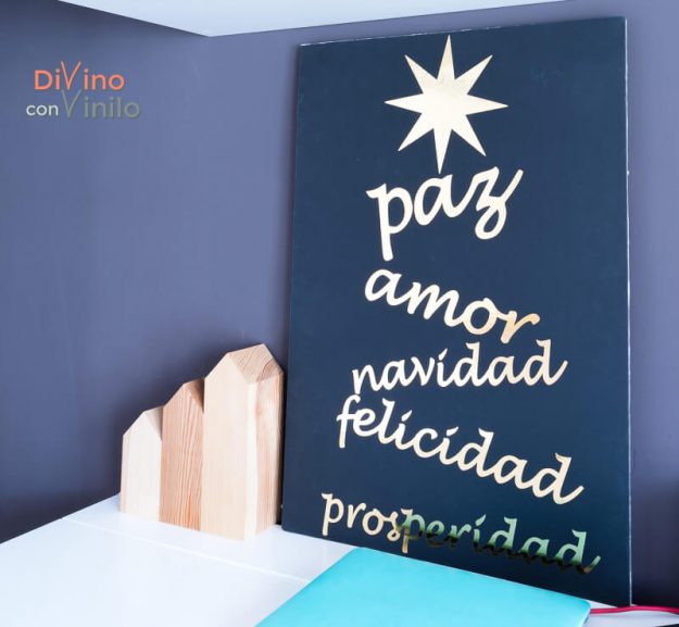 cartel-navidad-vinilo-terminado1 cartel navideño con letras de vinilo dorado